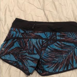 Lululemon printed speed short